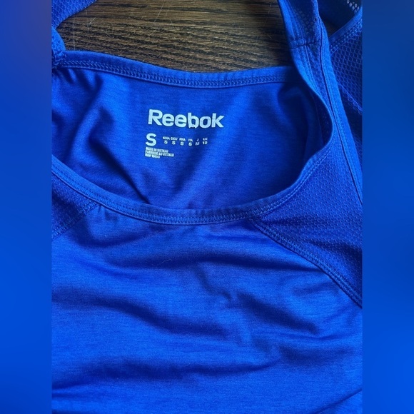 Nike Reebok All in motion lot of 3 women’s shorts and top Size S - Picture 6 of 12